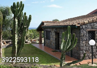 Casa Vacanze Villa Villa Il Rustico Con Dependance � La Tua Oasi Siciliana Tra Mare Ed Etna
